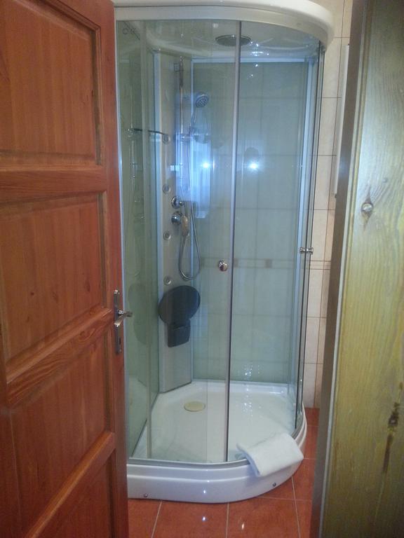 Szinva Apartman Мішкольц Екстер'єр фото